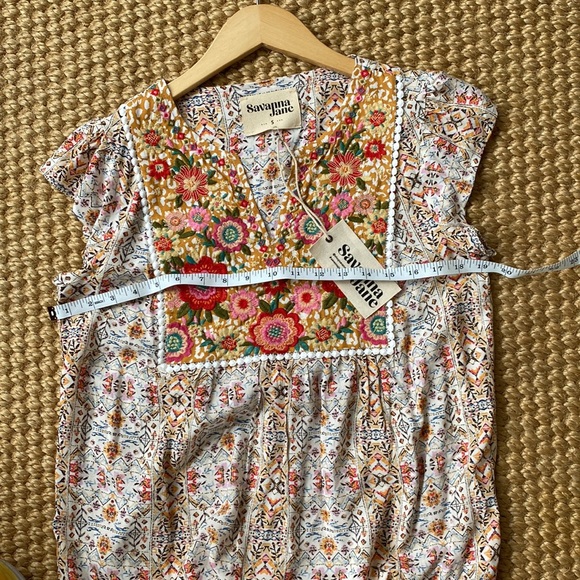 NWT Savanna Jane Flutter Sleeve Embroidered Blouse - Small - Picture 6 of 8